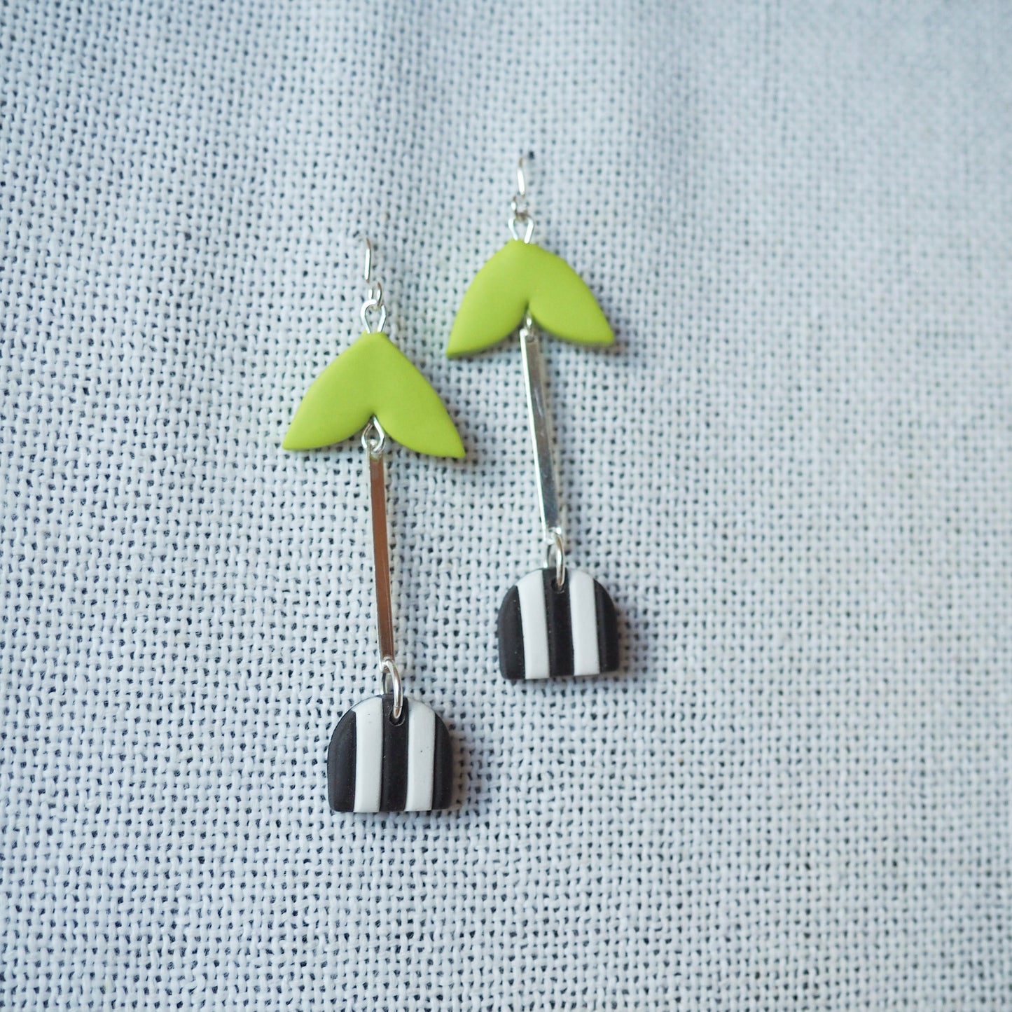 Mini Billie Black and White Earrings