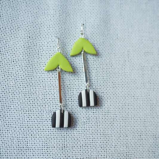 Mini Billie Black and White Earrings