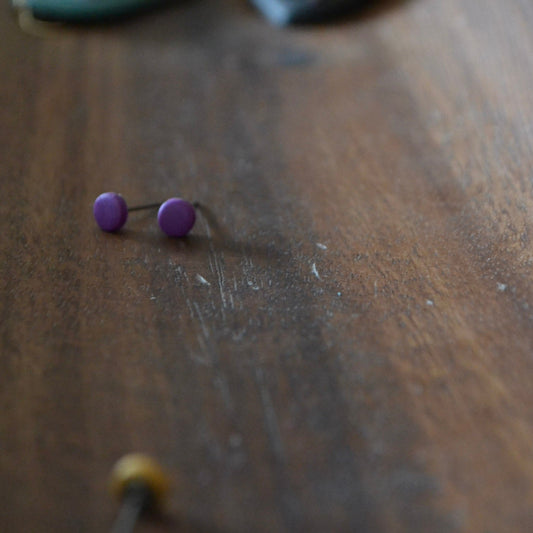 Tiny Dot Studs Purple Potion