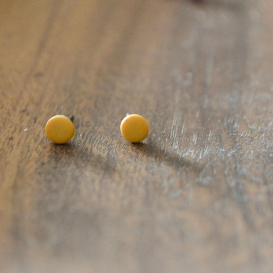 Tiny Dot Studs Pumpkin