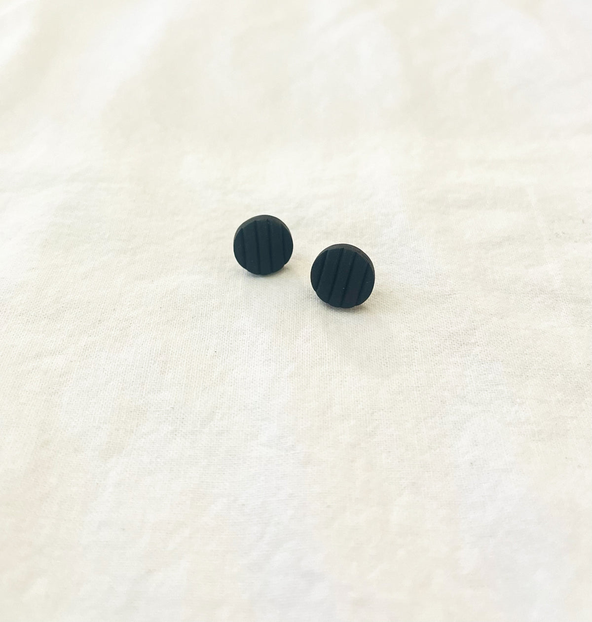 Goth Billie Studs